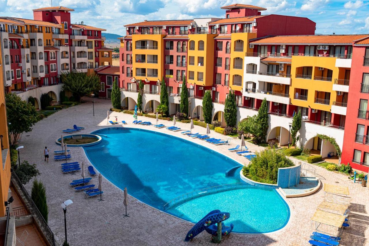 Menada Apartments In Marina Cape Равда Экстерьер фото