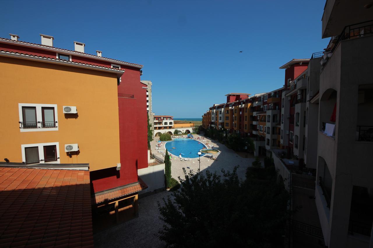 Menada Apartments In Marina Cape Равда Экстерьер фото